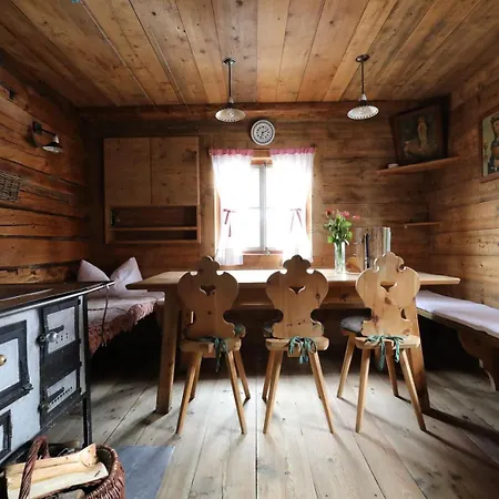 Almhuette Oberschaller Bei Alfenalm - Am Berg *