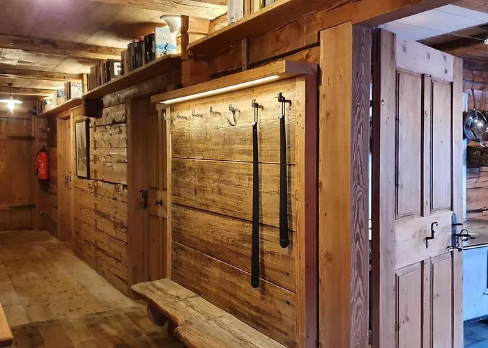 Almhütte Oberschaller Bei Alfenalm - Am Berg * Innervillgraten